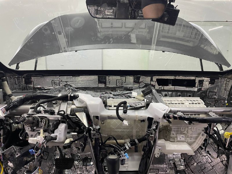 Торпедо шумопоглотитель вибро шумоизоляция Lexus NX